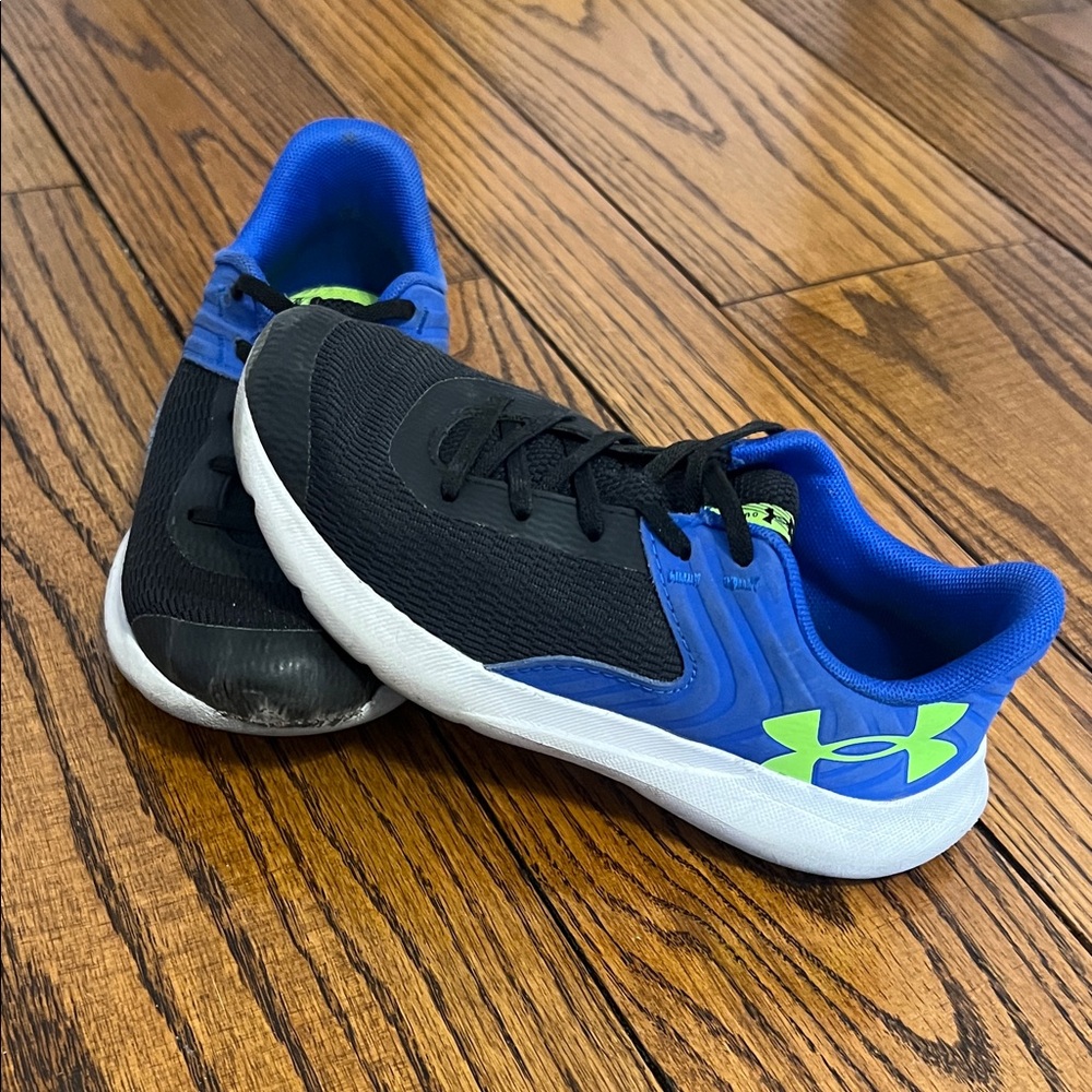 Under Armour Youth Black & Blue Sneakers with Neon Green Logo